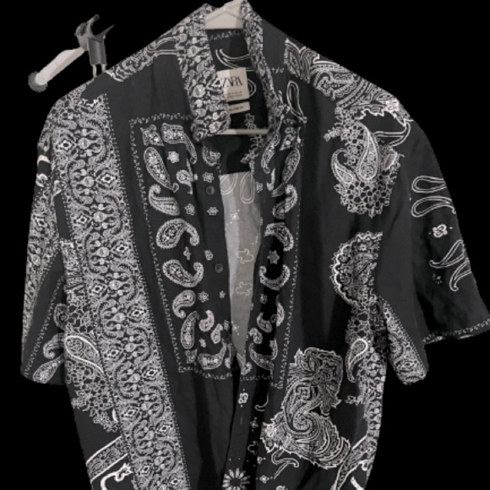 Never worn *only tried on*black and white bandanna shirt from ZARA